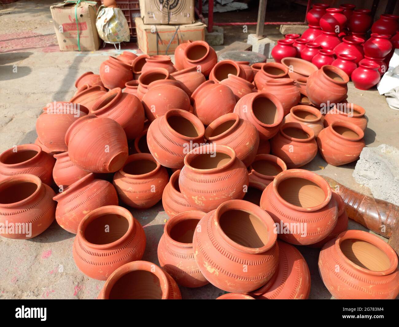 Clay pottery is showing on roadside in Jaipur, Rajasthan, India Stock
