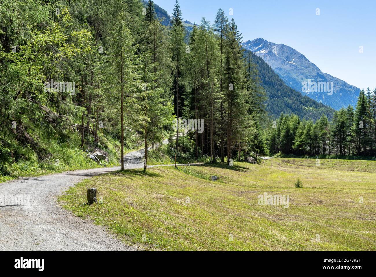 Europe, Austria, Tyrol, Ötztal Alps, Ötztal, Ötztal cycle path between Huben and Aschbach Stock Photo