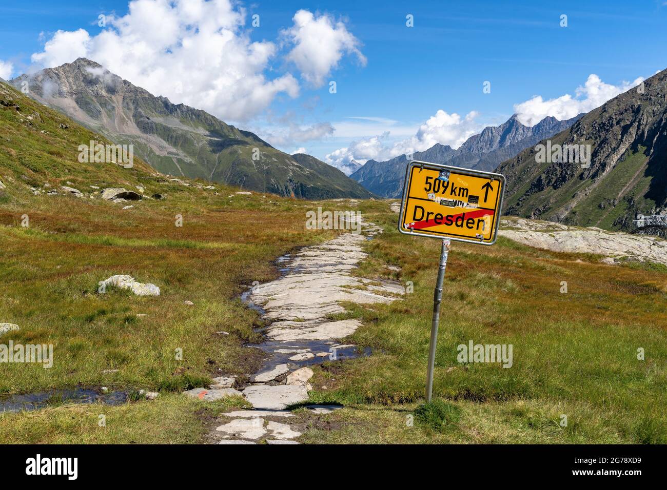 Europe, Austria, Tyrol, Stubai Alps, view from the Dresdner Hut in the Stubai Stock Photo