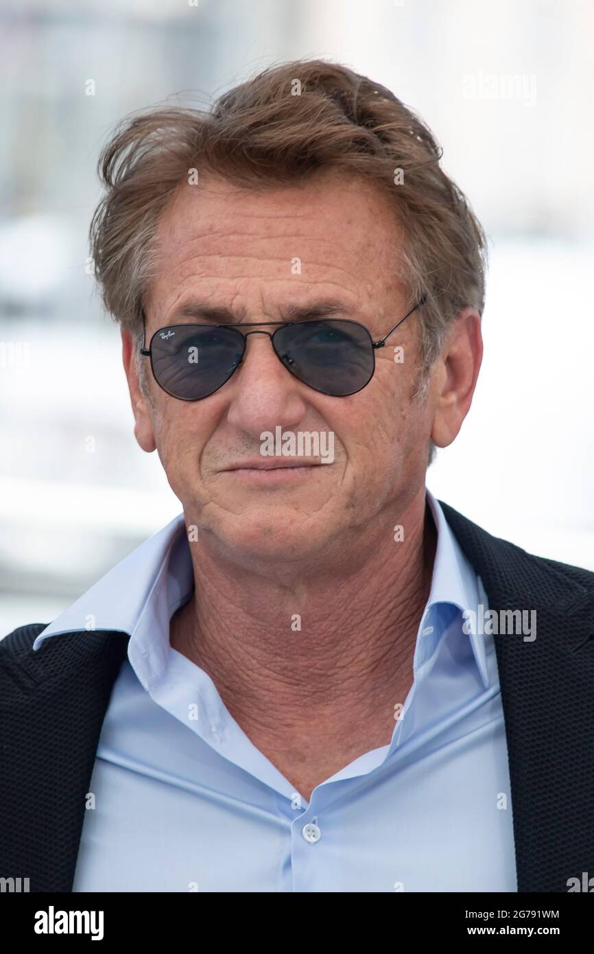 Sean Penn attends the "Flag Day" photocall during the 74th annual Cannes Film Festival on July