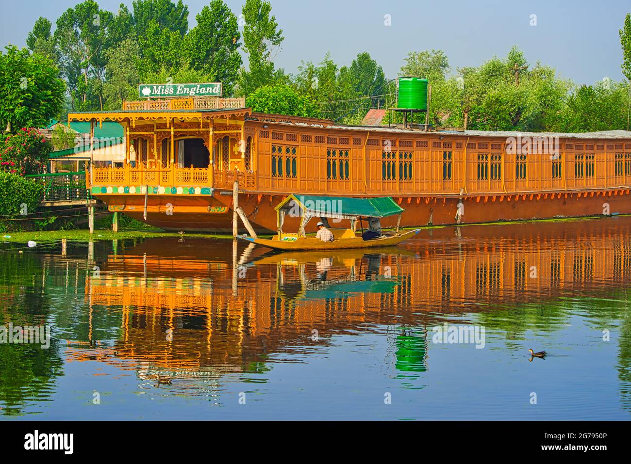 Srinagar, India 07 - July, 2018 : Lifestyle in Dal lake, local man use shikara boat, This is the local transportation in the lake of Srinagar. Jammu a Stock Photo