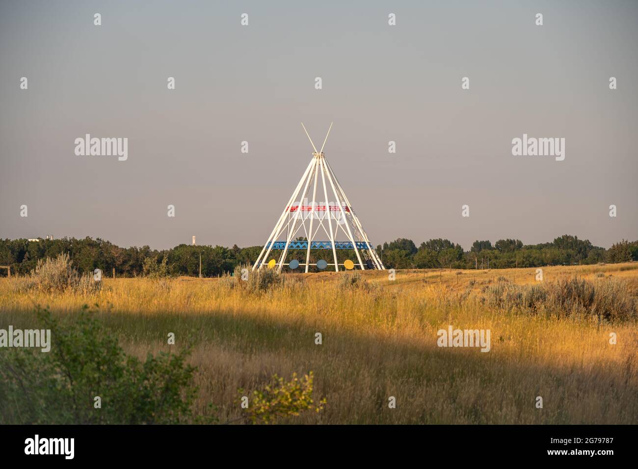 Medicine hat, canada teepee hires stock photography and images Alamy