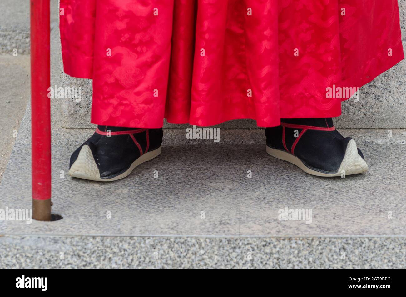Details of a guard's outfit at the Changdeokung Palace;s main gate. Stock Photo