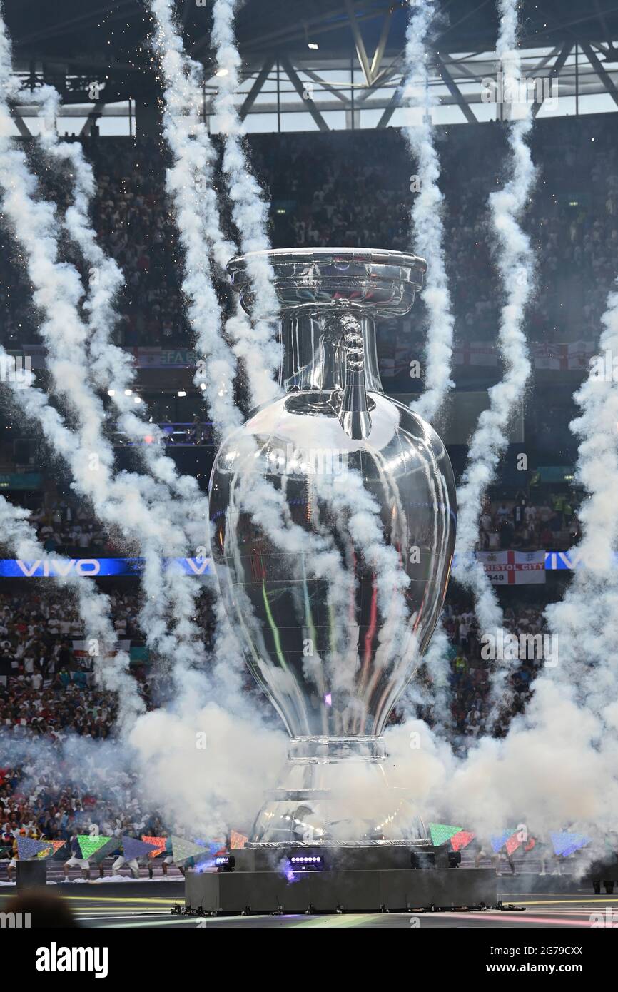 London, UK. 11th July, 2021. Closing ceremony, XXL Cup, trophy, trophy  final, game M51, Italy (ITA) - England (ENG) on 07/11/2021 in  London/Wembley Stadium. Soccer Euro 2020 from 11.06.2021-11.07.2021. Photo;  Marvin Guengoer/GES/Pool