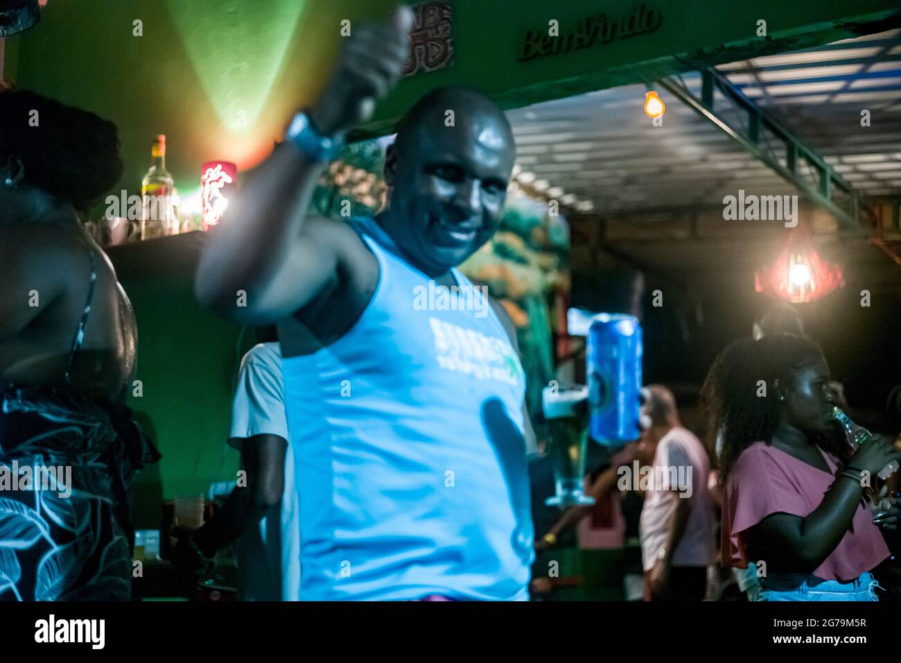 Party hard through the night with the locals - the Cariocas - in the favela 'Pereira da Silva' in Santa Teresa, Rio de Janeiro. Shot with Leica M10 Stock Photo