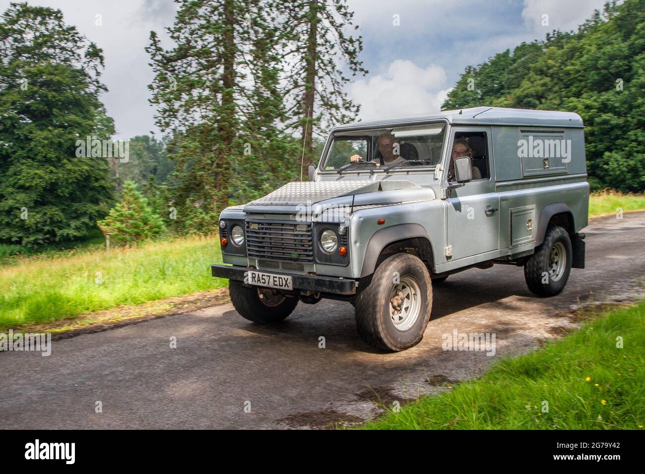 2007 LWB Land Rover TD Hard Top 6 speed manual 2402cc diesel 4x4 en ...