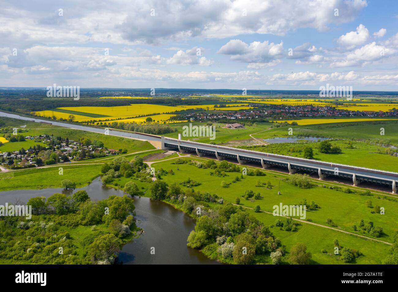 Germany, Saxony-Anhalt, Hohenwarthe, a barge crosses the Magdeburg