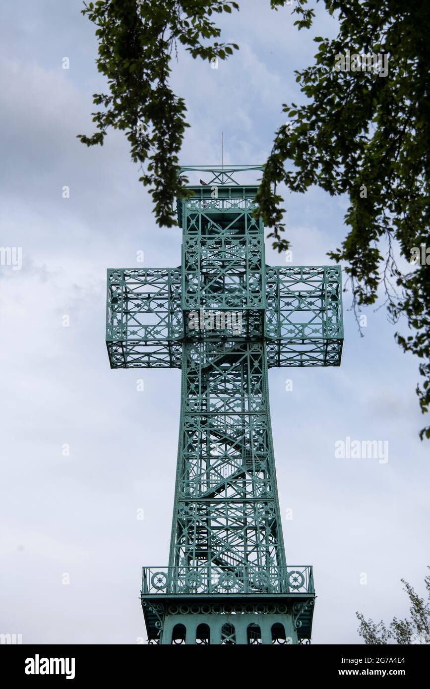 Double Cross High Resolution Stock Photography And Images Alamy
