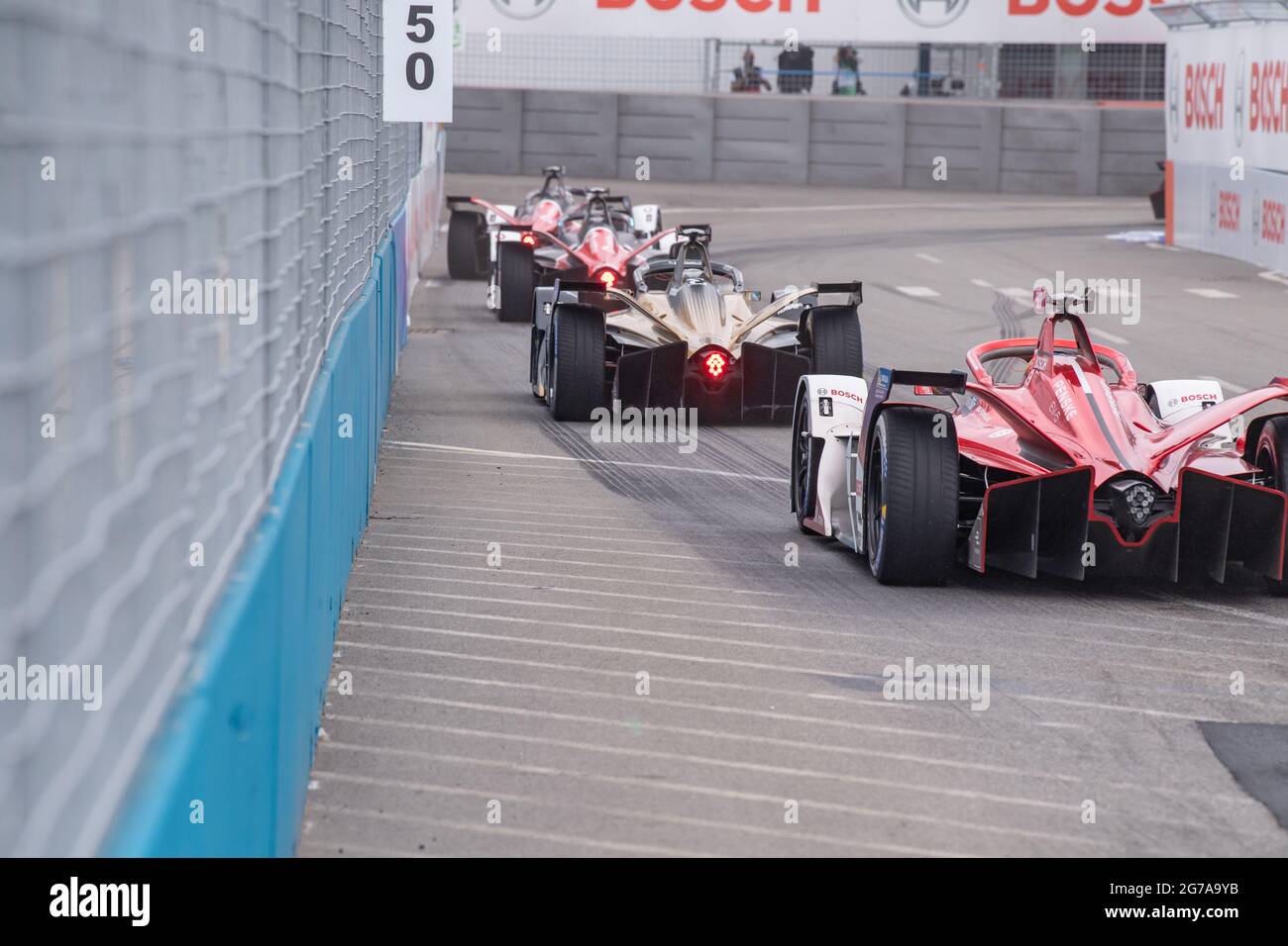 NEW YORK, NY - JULY 11: Cars racing during the ABB FIA Formula E Championship, New York City E-Prix Round 11, on July 11, 2021 in the Brooklyn borough of New York City. Credit: Ron Adar/Alamy Live News Stock Photo