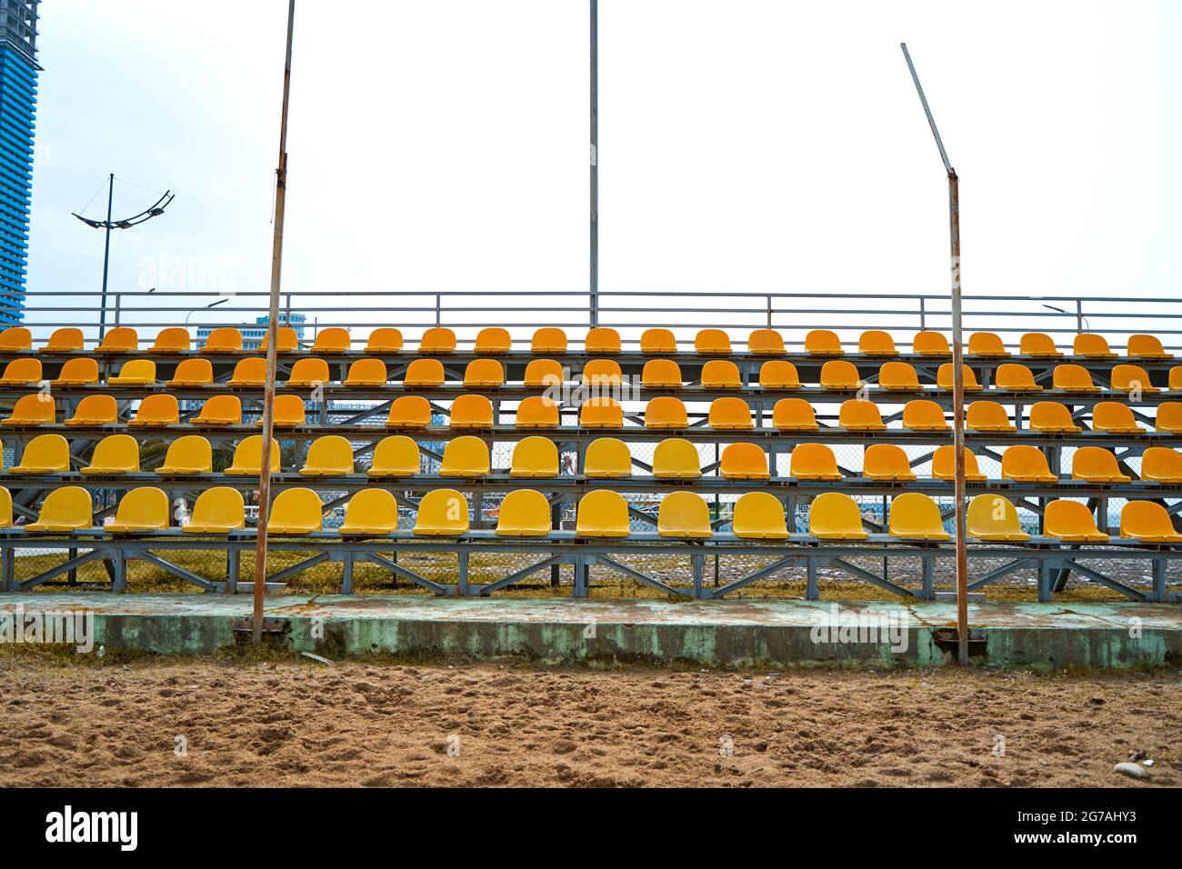 Sports arena bench seating hi-res stock photography and images - Alamy