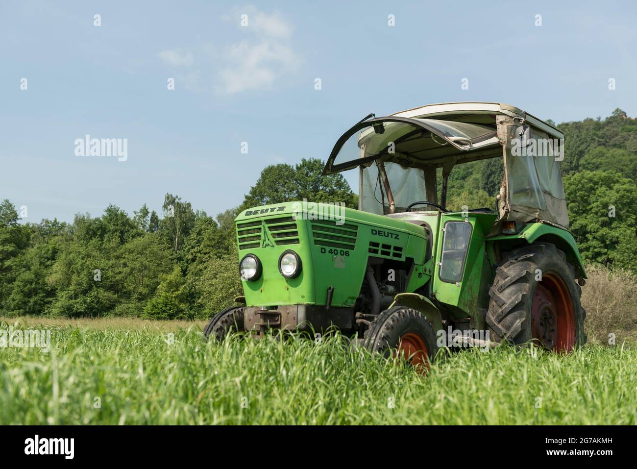 Breuberg, Hessen, Germany, Deutz D 4006 tractor. Displacement 25826 ccm, 35  hp, built in 1969 Stock Photo - Alamy