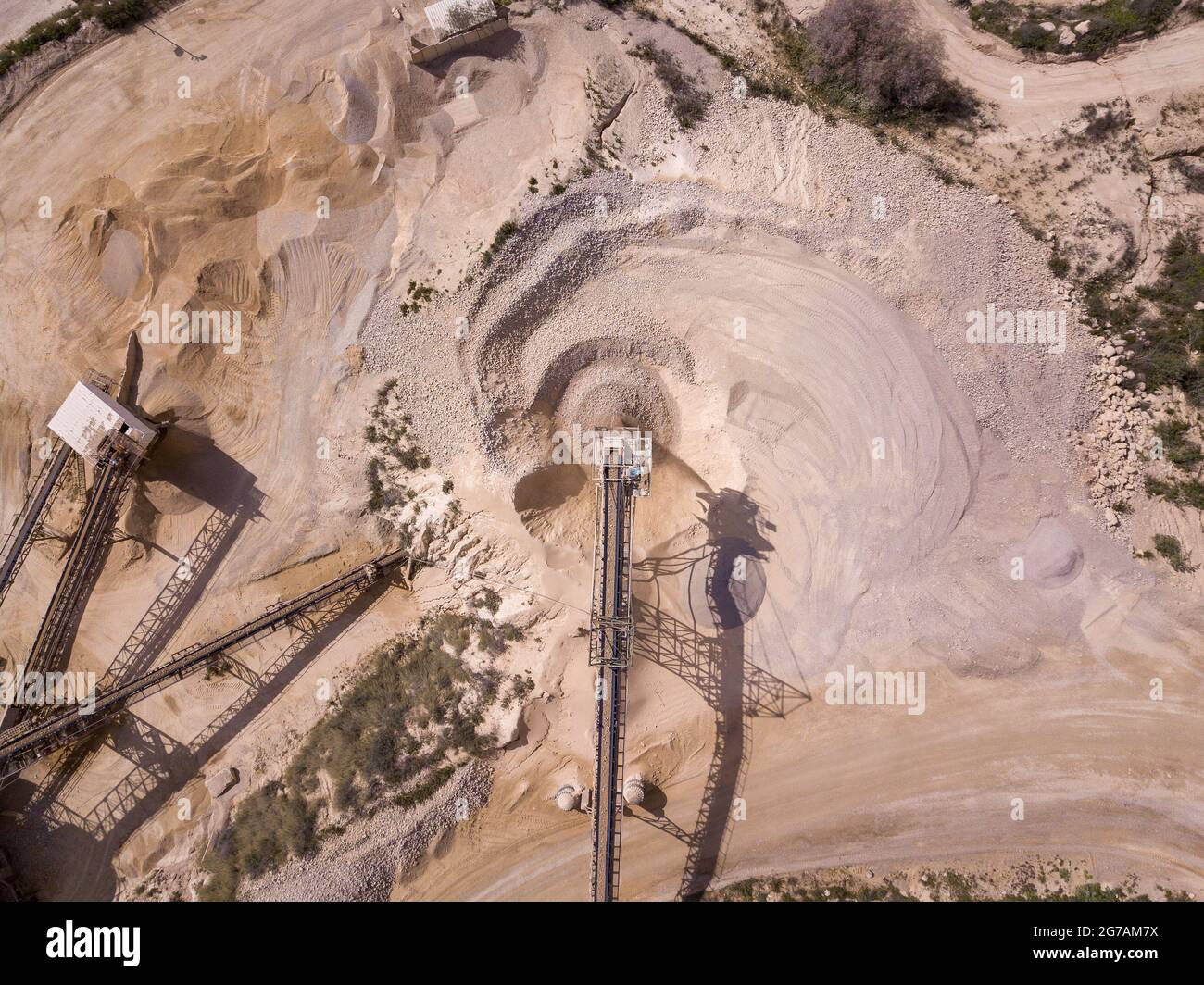 Stone mountain rock quarry hires stock photography and images Alamy