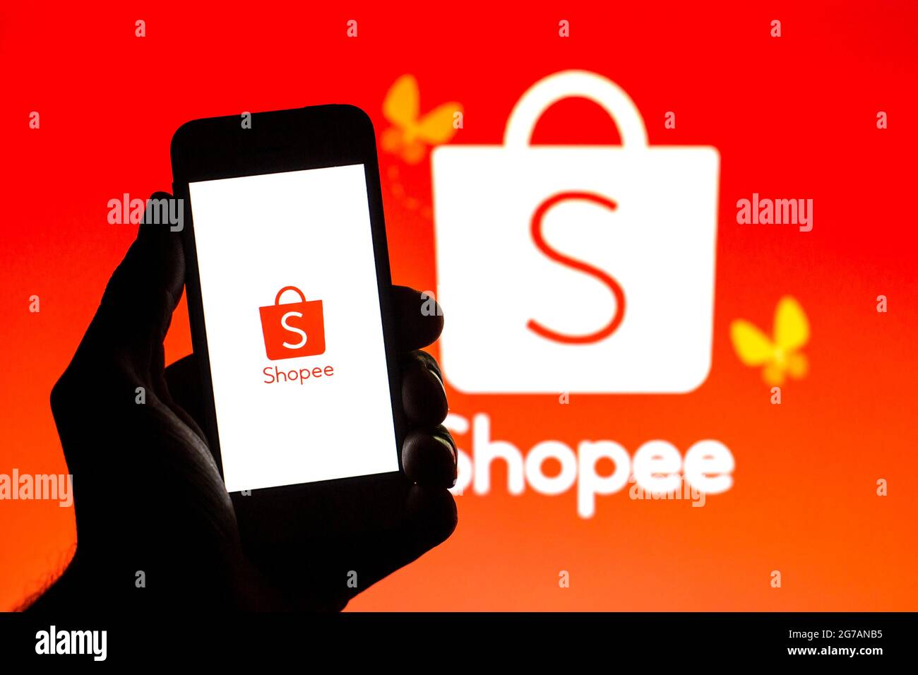 Shopee hi-res stock photography and images - Alamy