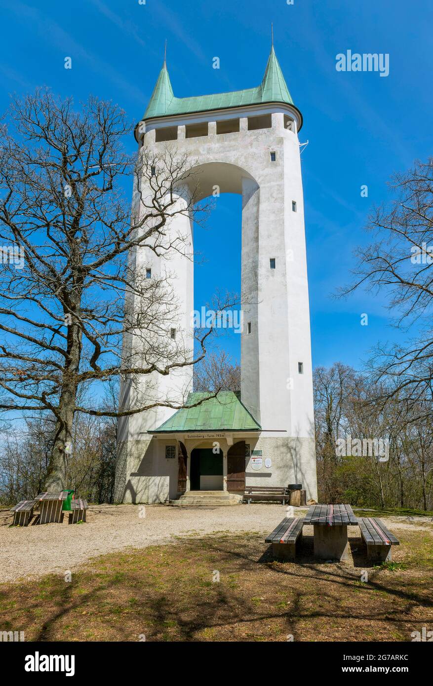 Germany, Baden-Wuerttemberg, Pfullingen, the excursion destination Schönbergturm on the Schönberg, Swabian Alb. The 26.4 m high tower was the first tower in the world to be built in reinforced concrete. Architect: Theodor Fischer At the rest area, benches and tables are closed due to the Corona regulation. Stock Photo