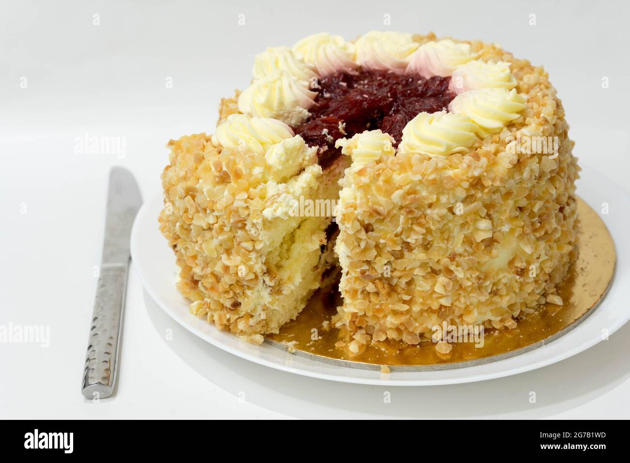 Page 3 Gateau High Resolution Stock Photography And Images Alamy Page 3 Gateau High Resolution Stock Photography And Images Alamy