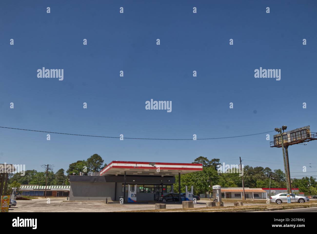 Augusta, Ga USA 04 22 21 Urban gas station and convenience parked
