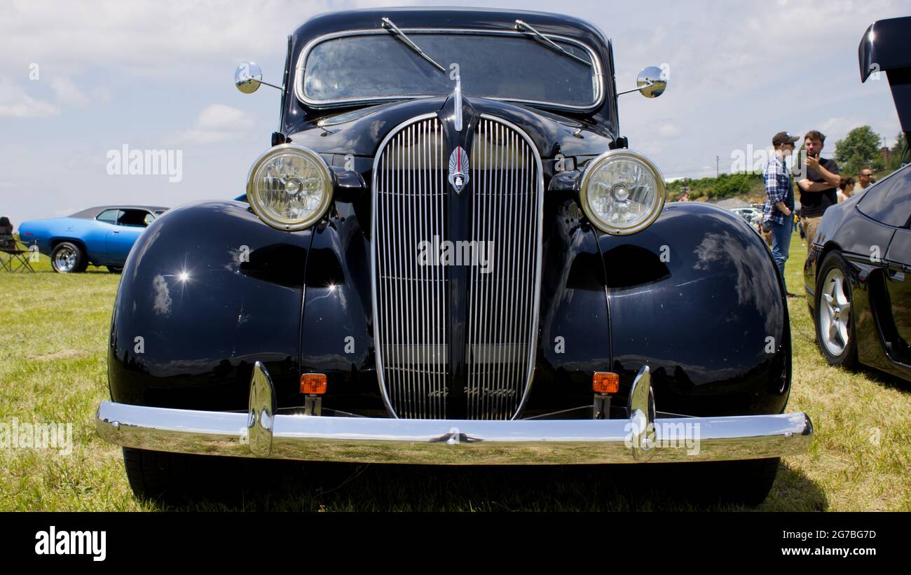 The Front End of a 1930s Art Deco Styled Plymouth Stock Photo