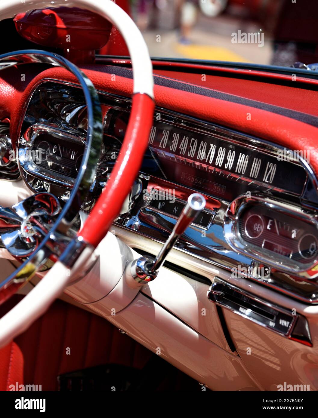 1950s classic automobiles convertible hires stock photography and