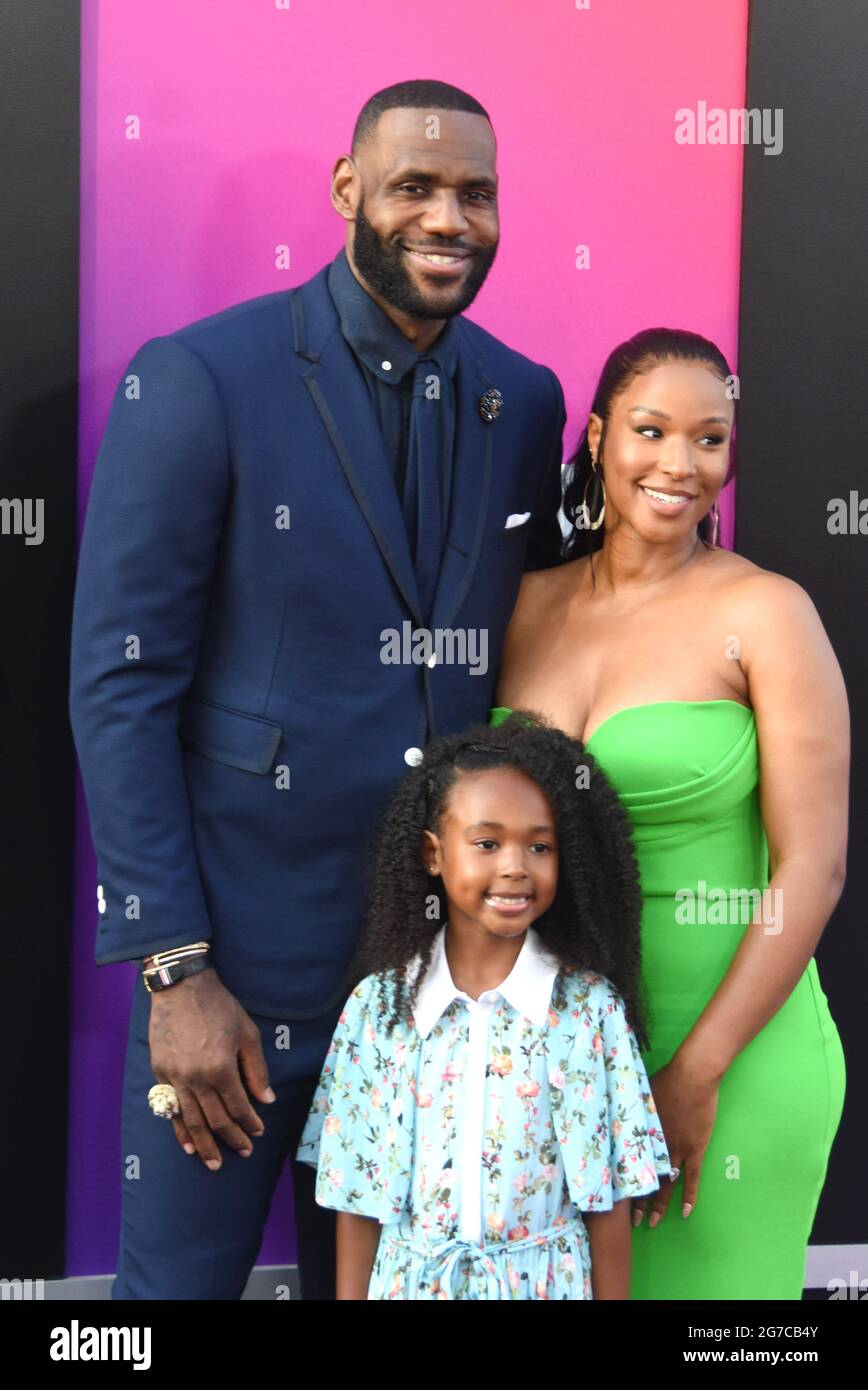 She Ain't Playing About Her Brother': Savannah and LeBron James' Oldest Son  Bronny Attends Prom, But Sister Zhuri Steals the Show