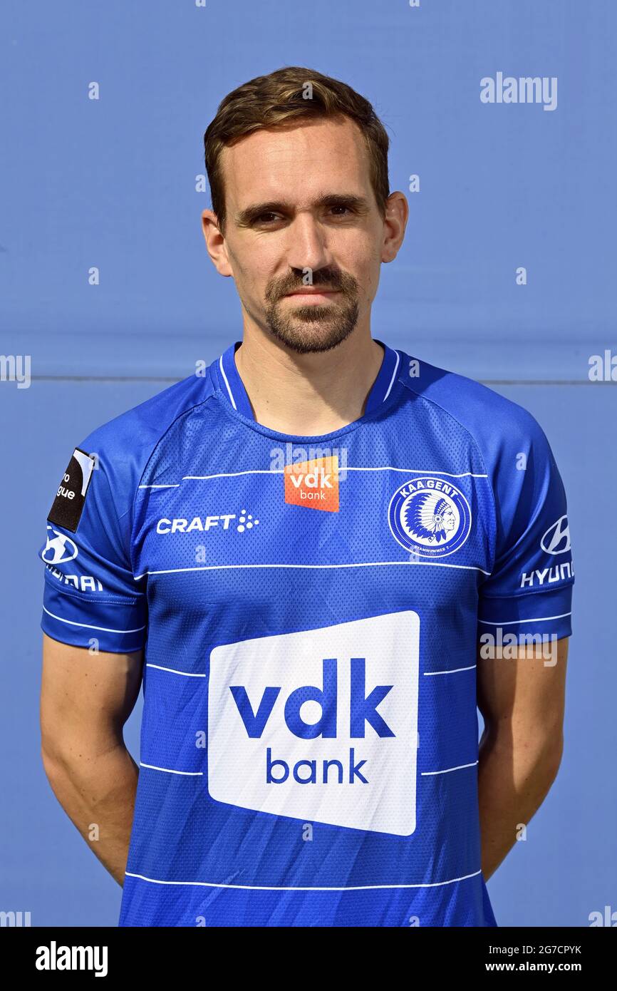 Gent's Sven Kums poses for a team picture, at the 20212022 season