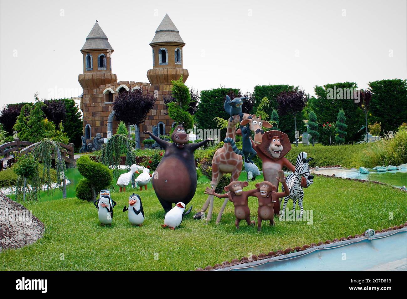 cizgi-film-kahramanlari-hi-res-stock-photography-and-images-alamy