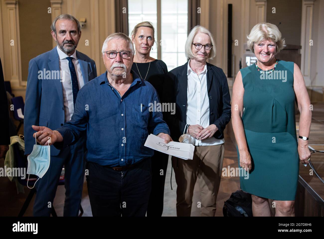 Pamela schneider hi-res stock photography and images - Alamy