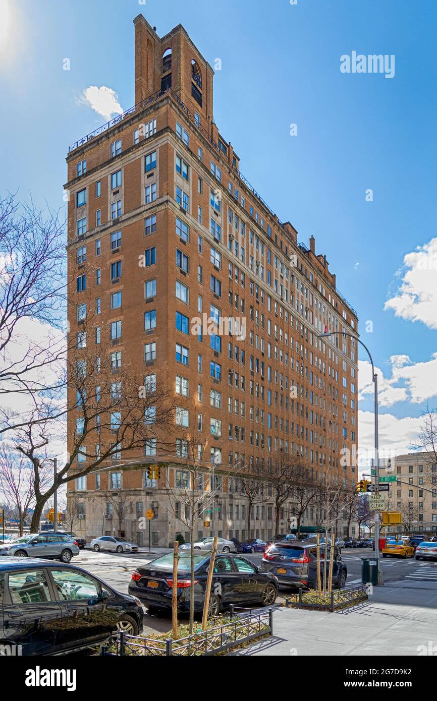 1 East End Avenue is an Upper East Side cooperative apartment building