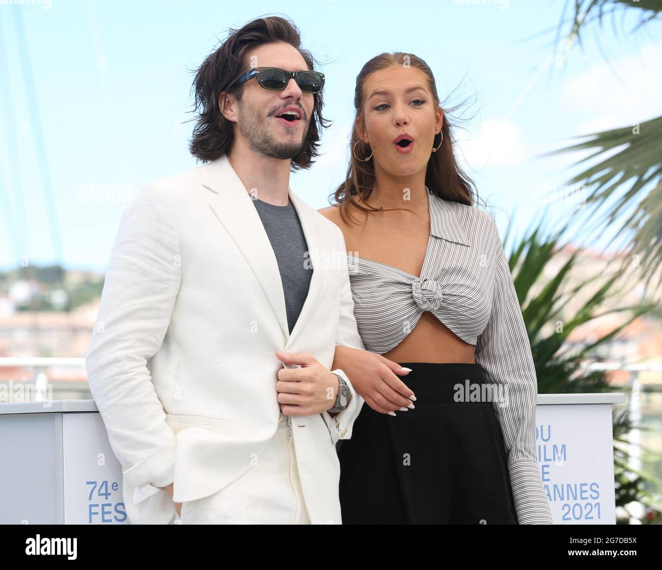 July 13, 2021, Cannes, Provence Alpes Cote d'Azur, France: Francois CIVIL and Adele EXARCHOPOULOS during the 'Bac Nord' photocall as part of the 74th annual Cannes Film Festival on July 11th 2021 in Cannes, France (Credit Image: © Mickael Chavet via ZUMA Wire) Stock Photo