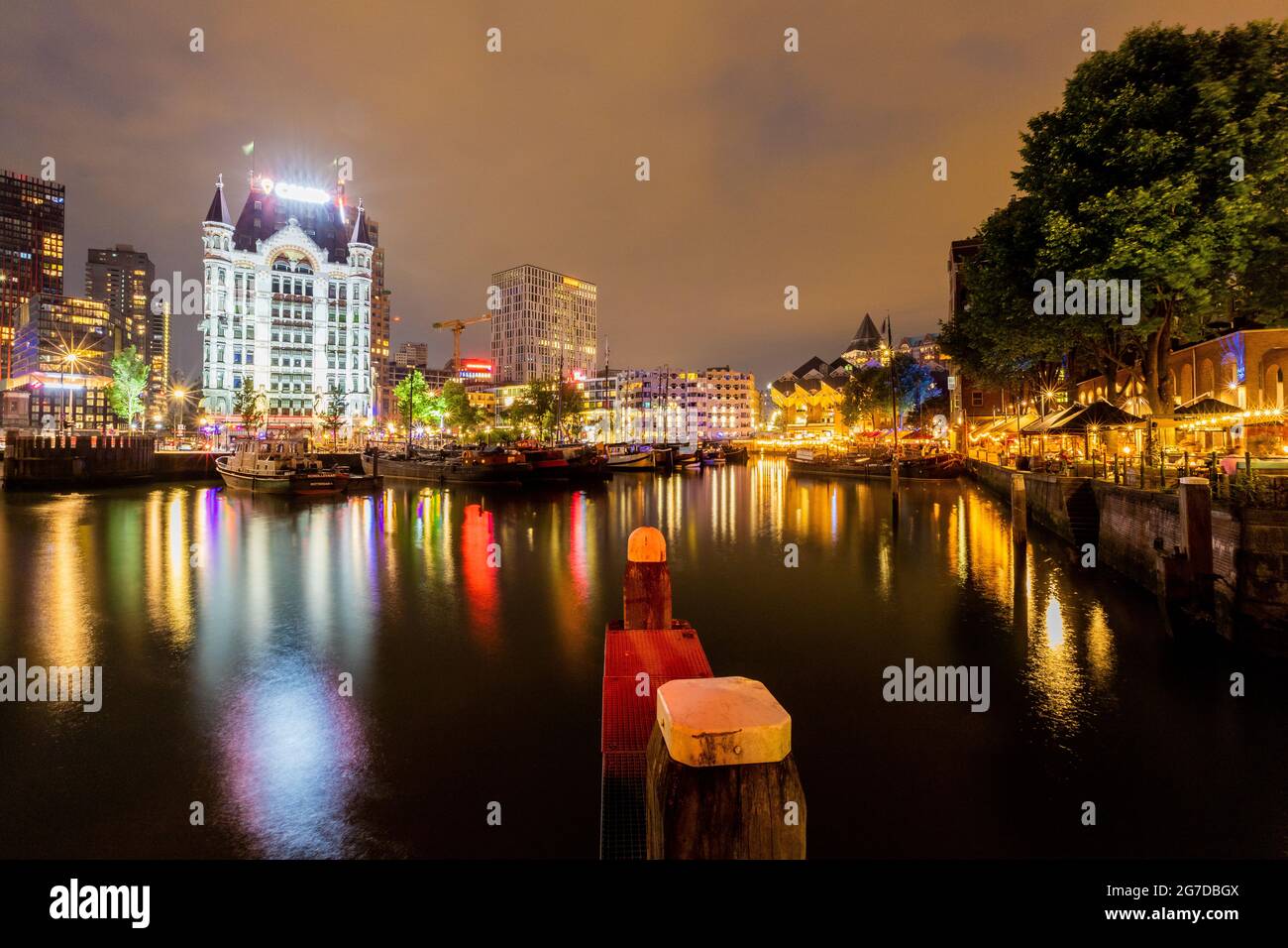 Nightview of the Oude Haven in Rotterdam with het witte huis and Cube houses, the Netherlands Stock Photo