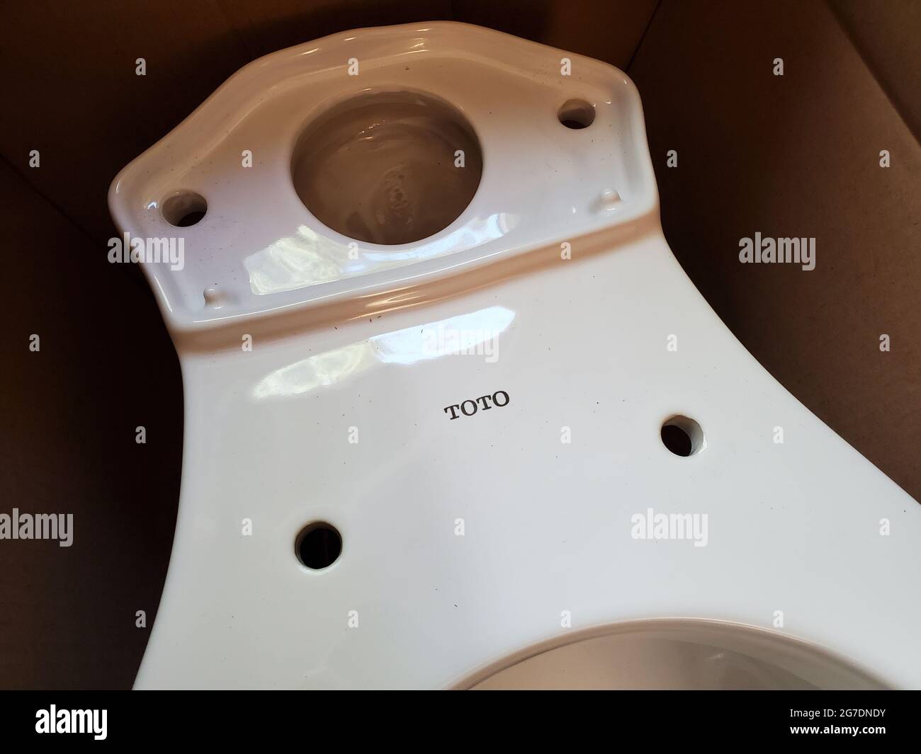 Close Up Shot Of The Logo For The Toilet Manufacturer Toto Visible On A Toilet Bowl In Lafayette California April 5 21 Stock Photo Alamy