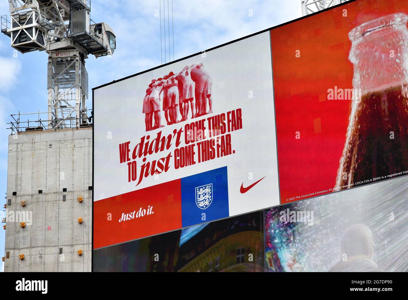 Piccadilly Circus, London, UK. 13th July 2021. A NIKE advert in Piccadilly  Circus celebrates England at the UEFA EURO 2020. Credit: Matthew  Chattle/Alamy Live News Stock Photo - Alamy