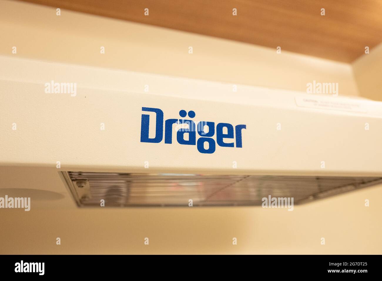 Close-up of Drager warmer for newborn babies in a medical setting, San Francisco, California, April 18, 2021. () Stock Photo