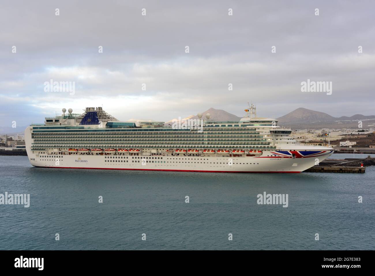 P and O cruise ship Ventura alongside at Arrecife. Lanzarote, Canary Islands Stock Photo