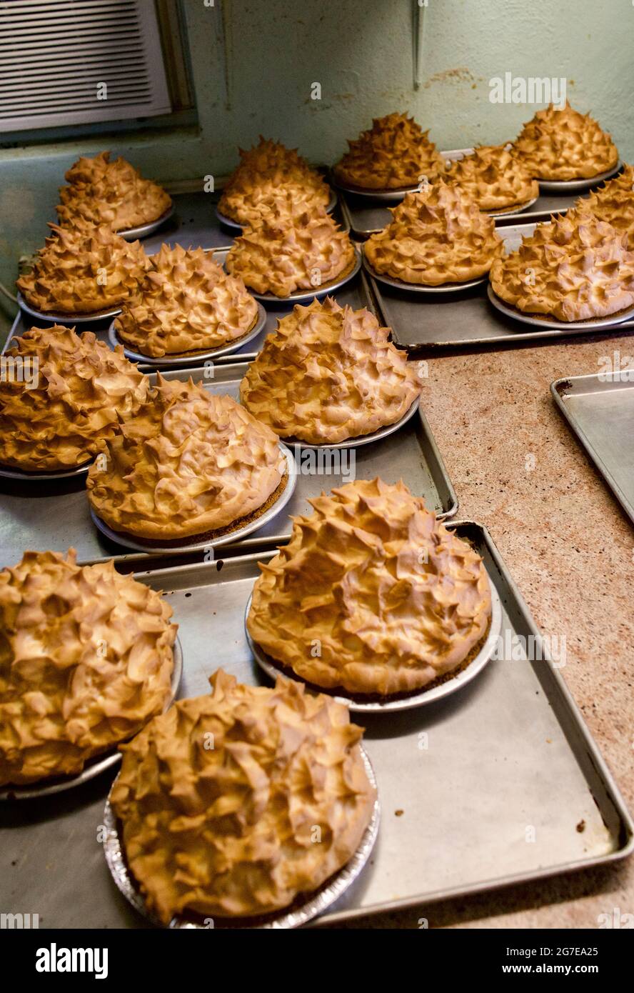 Blue heaven key lime pie hires stock photography and images Alamy