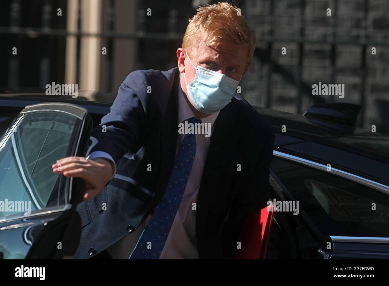 Culture Secretary Oliver Dowden arrives in Downing Street, London. Stock Photo