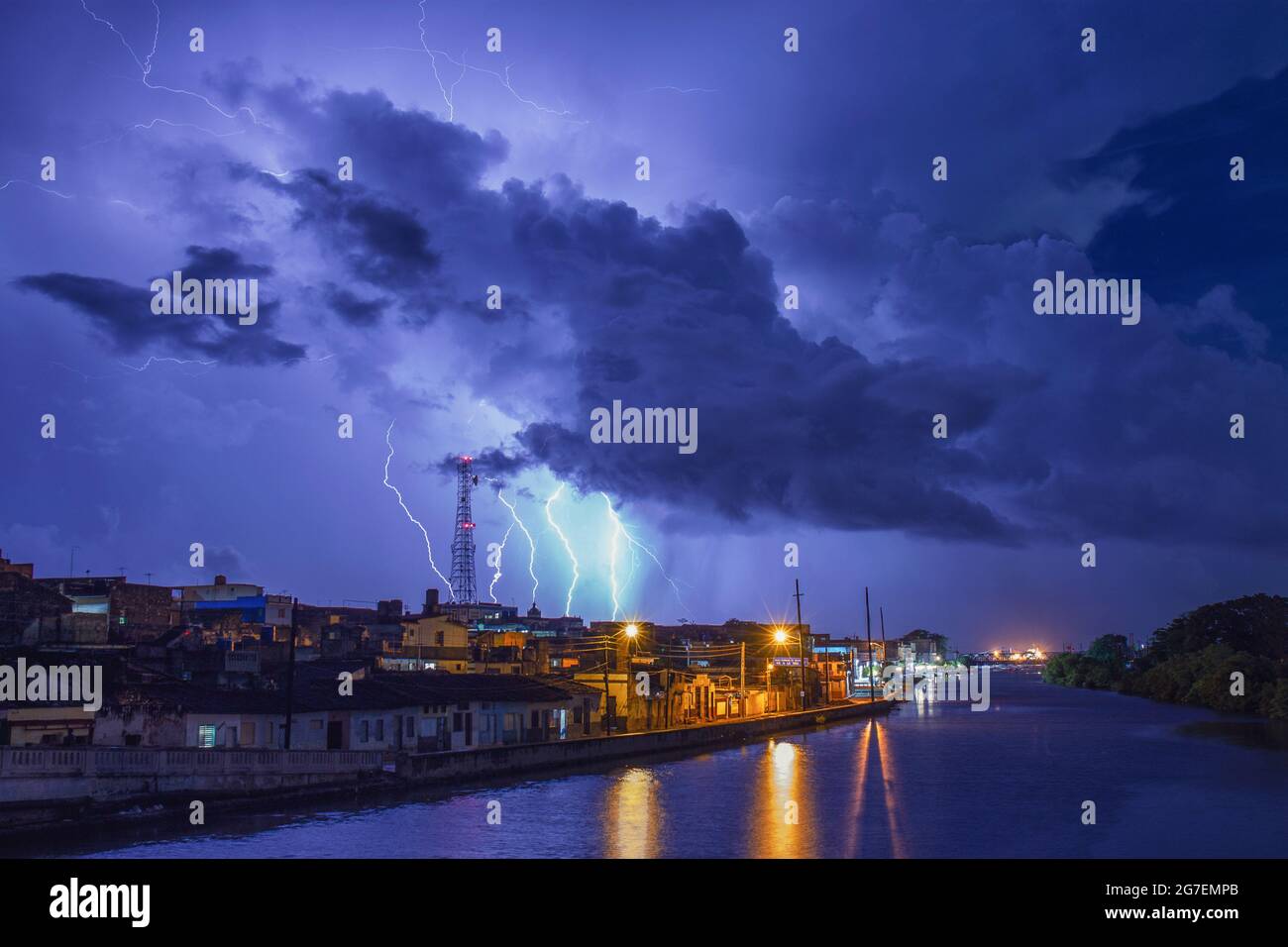 Rio san juan tropical hi-res stock photography and images - Alamy