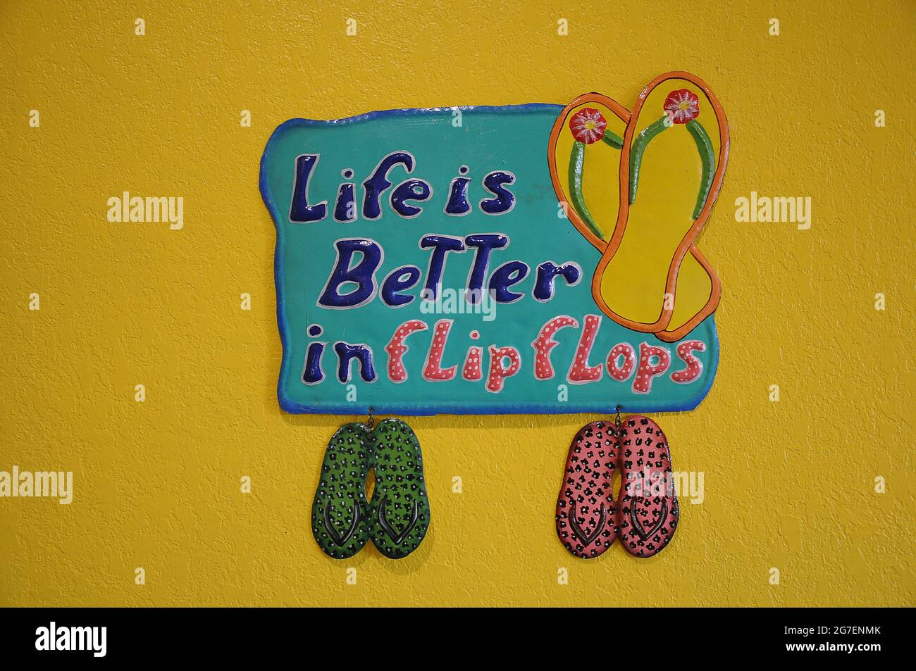 OCOEE/ORLANDO / FLORIDA / USA 01 December 2017. Book rack store and