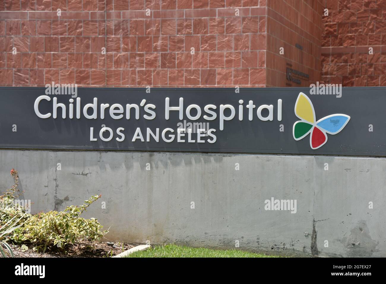 Los Angeles, CA/USA - April 29, 2020: Sign and logo for Children’s ...