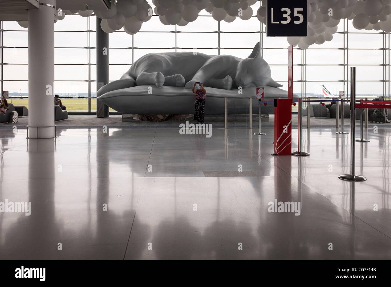 Air france lounge 2e paris hires stock photography and images Alamy