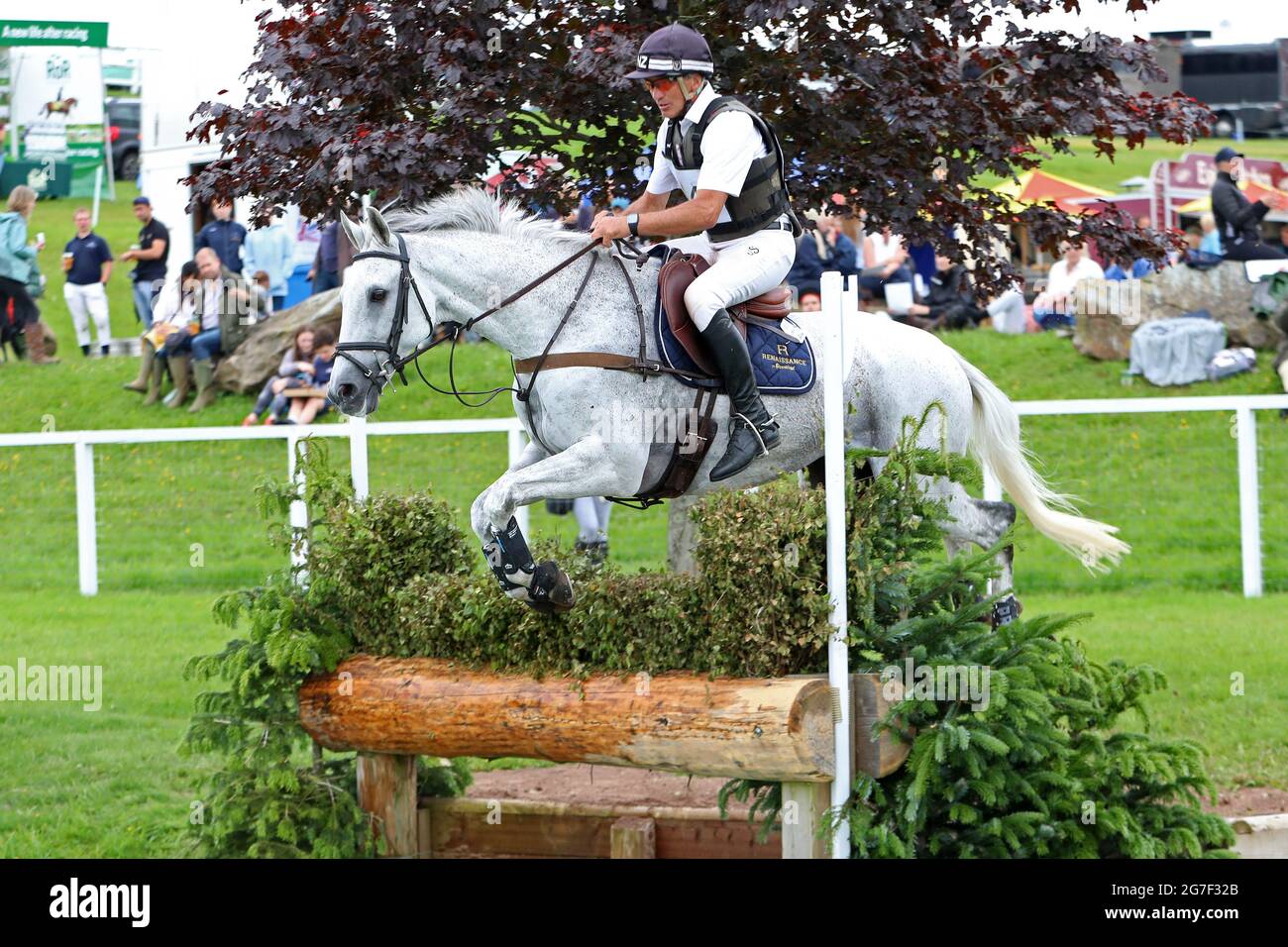 MARLBOROUGH, UK. JULY 11TH. Andrew Nicholson riding Swallow Springs during 4* Cross Country event at the Barbury Castle International Horse Trials, Marlborough, Wiltshire, UK on Sunday 11th July 2021. (Credit: Jon Bromley | MI News) Credit: MI News & Sport /Alamy Live News Stock Photo