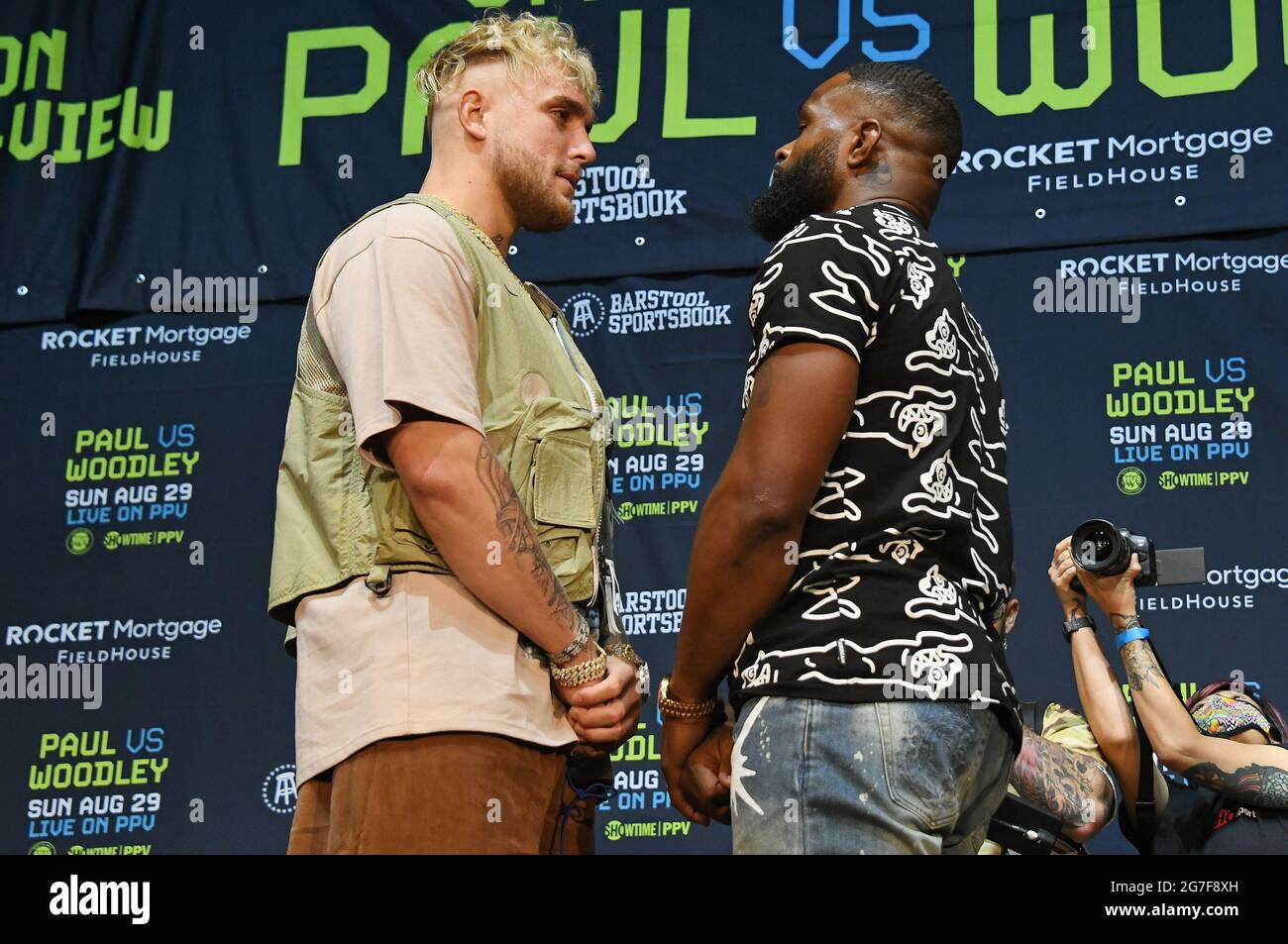 Los Angeles, USA. 13th July, 2021. (L-R) Jake Paul and Tyron Woodley at the JAKE PAUL VS. TYRON WOODLEY Los Angeles Press Conference held at The Novo at L.A. LIVE in Los Angeles, CA on Tuesday, ?July 13, 2021. (Photo By Sthanlee B. Mirador/Sipa USA) Credit: Sipa USA/Alamy Live News Stock Photo
