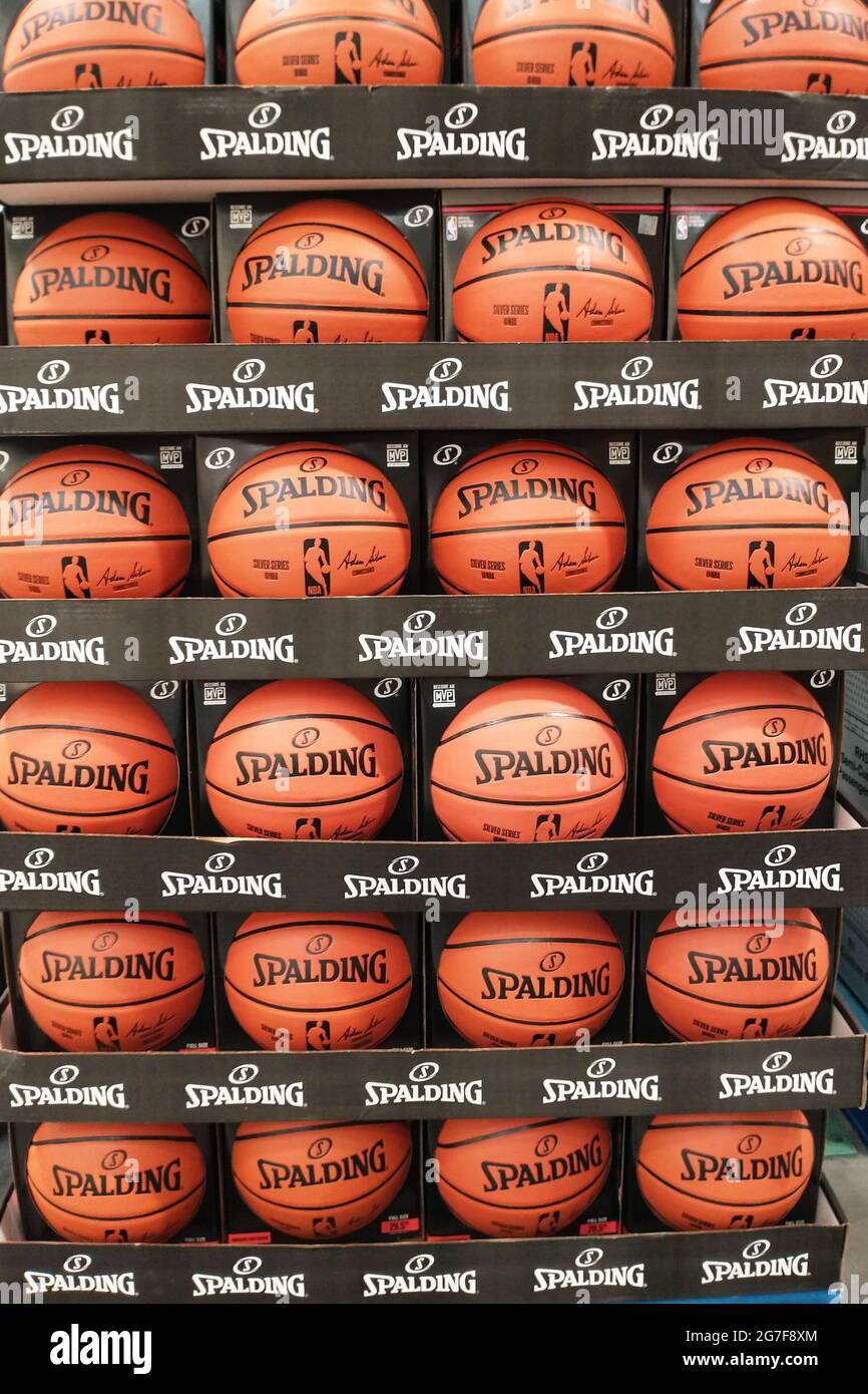 Sporting goods store interior hires stock photography and images Alamy