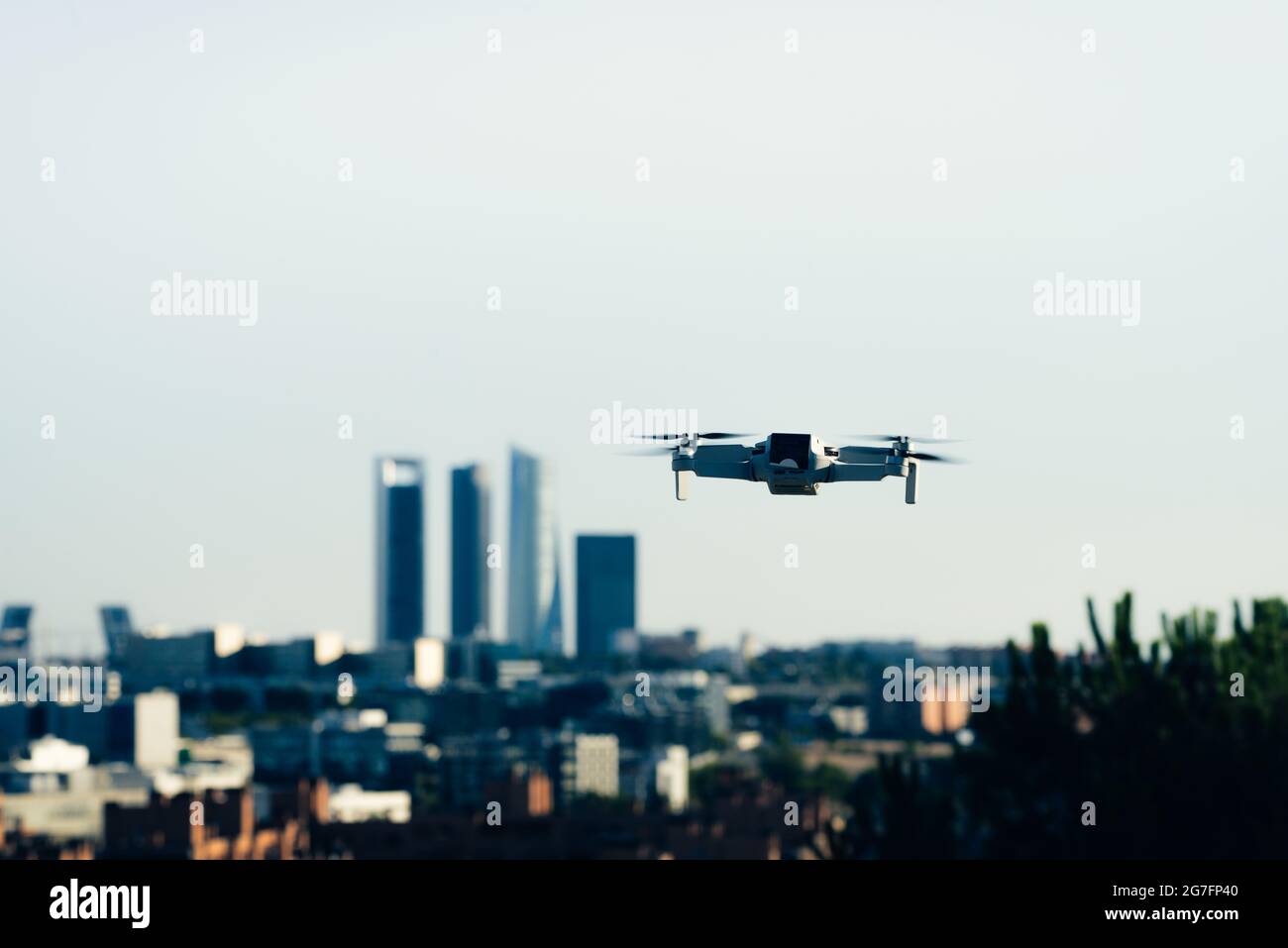 Aerial flying over city new hi-res stock photography and images - Alamy