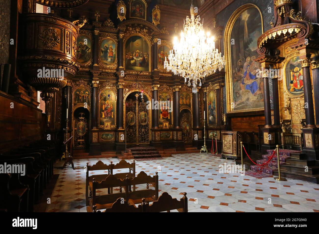 Wien Kirche, Wien, versteckte, wunderschöne Orthodoxe Kirche im Zentrum der Landeshauptstadt von Österreich, lädt ein zur Einkehr und Stille. Stock Photo