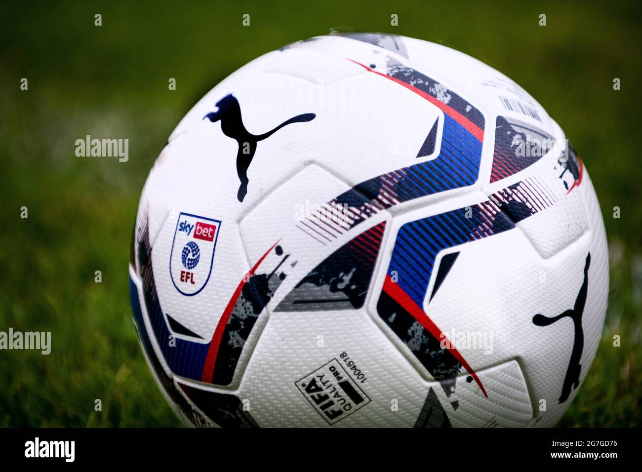 puma efl match ball