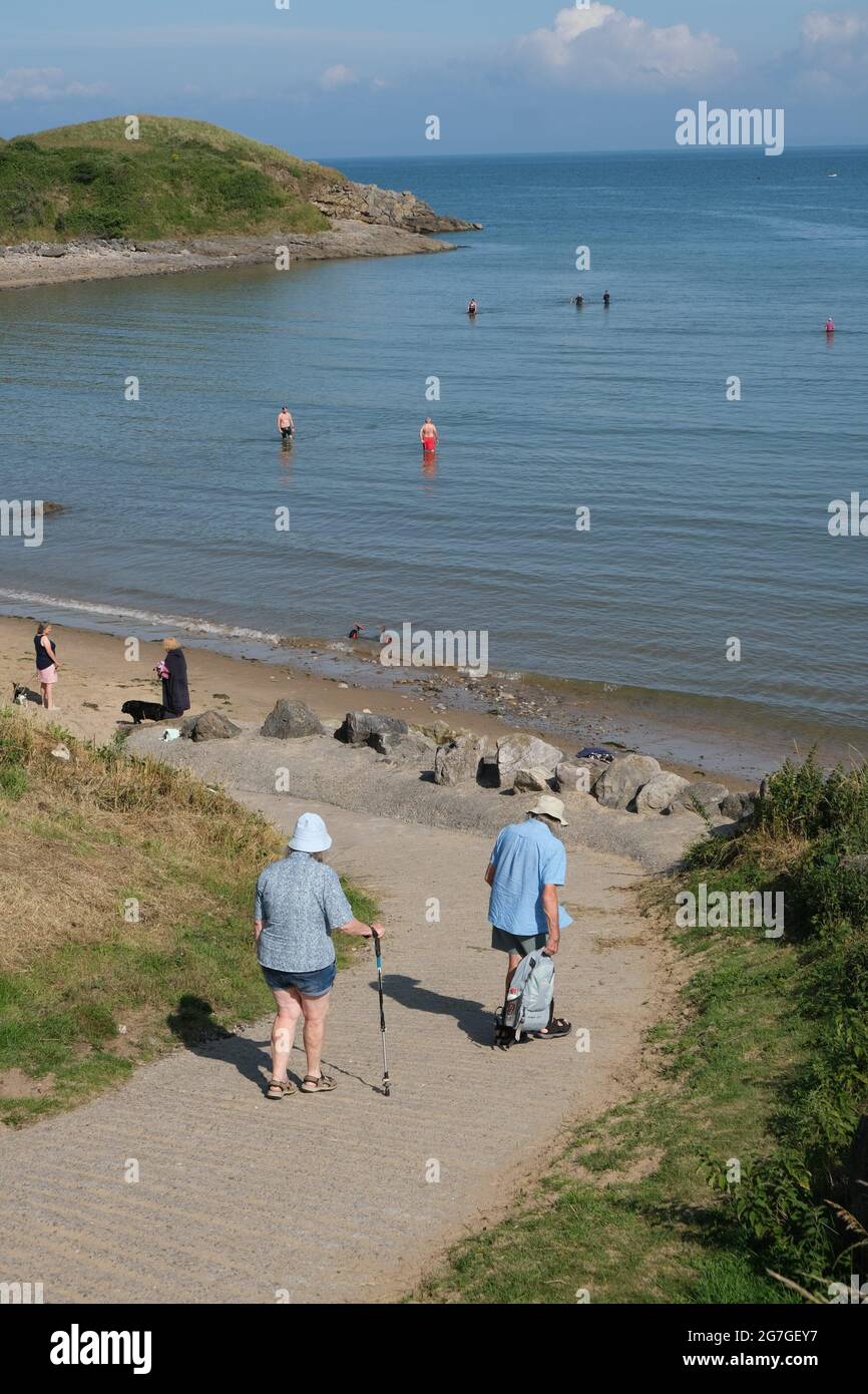 Gower, Swansea, UK. 14th July 2021. UK weather warm and sunny for