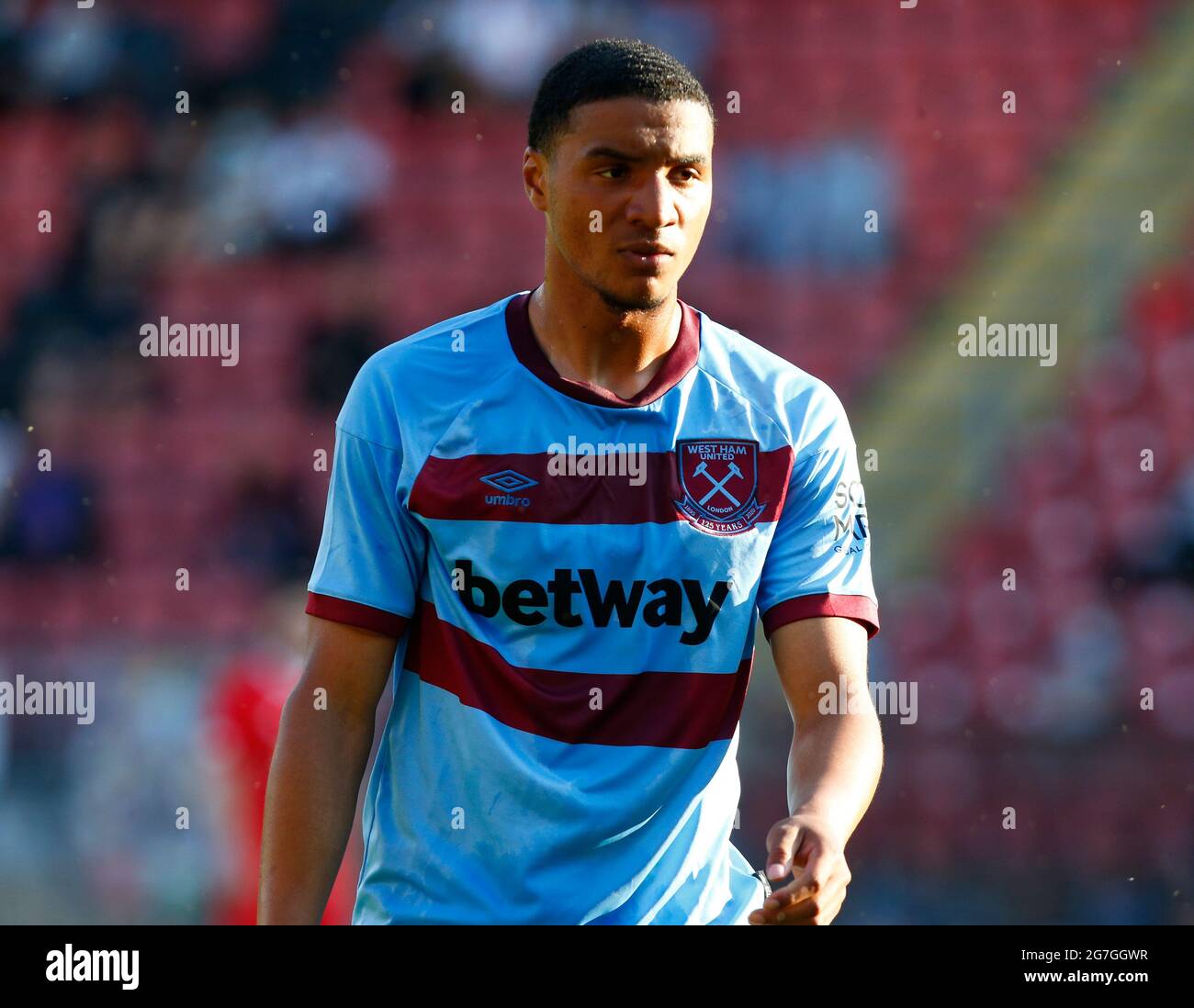 Armstrong oko flex hires stock photography and images Alamy