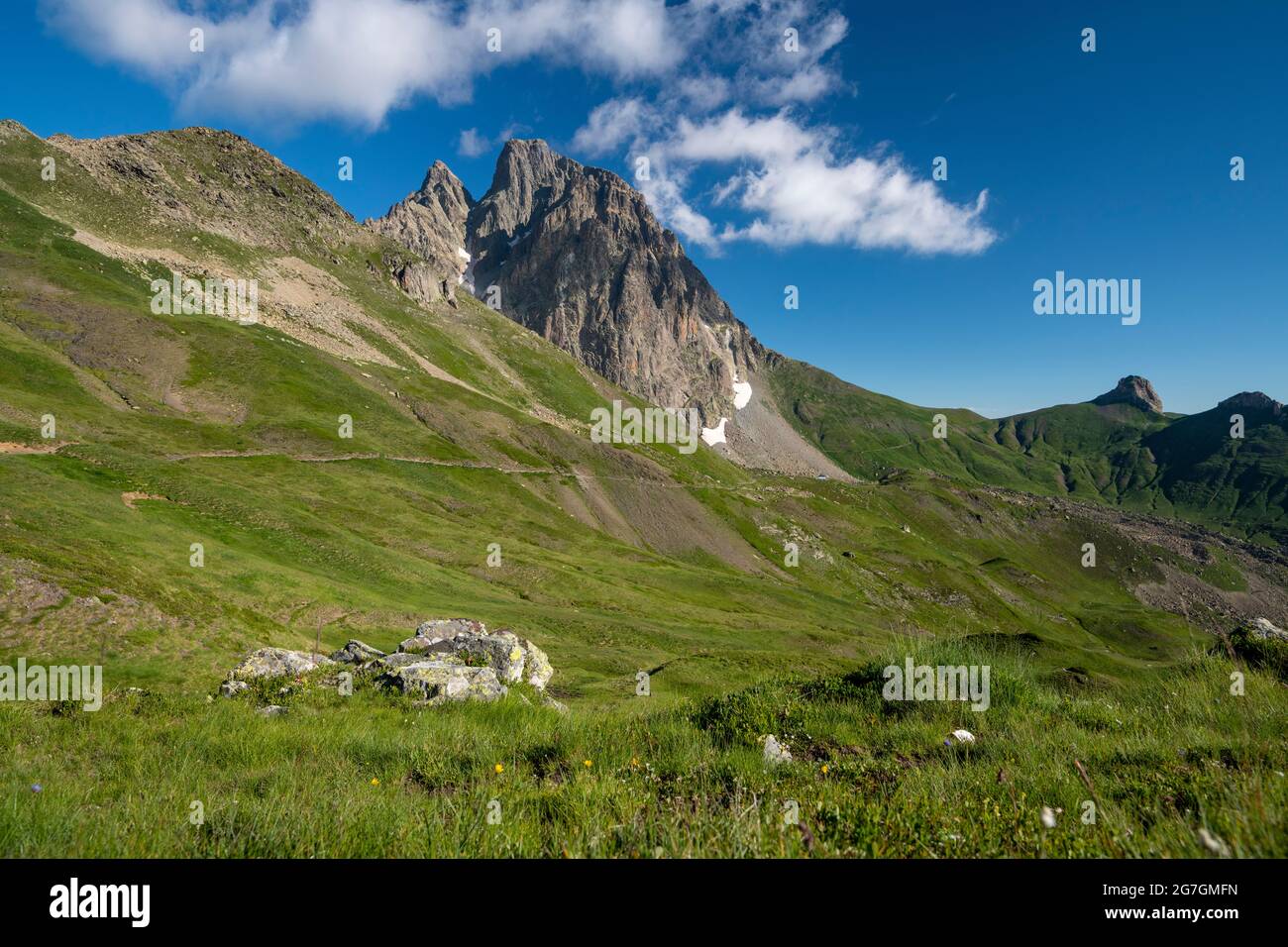 Midi D´Ossau peak (2884 m.), Ossau Valley, Pyrenees National Park, Pyrenees, France Stock Photo