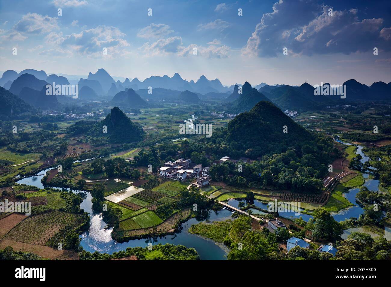 Overview of the Karst mountains of Guilin Stock Photo - Alamy