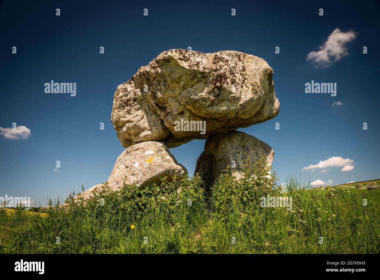 The Devil's Den Neolithic dolmen on The Marlborough Downs, Wiltshire, UK Stock Photo